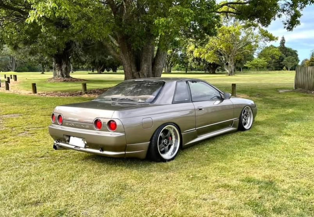 1989 Nissan Skyline GTS-T
